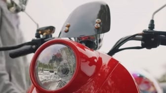 Tampang Bak Honda Scoopy, Harga di Bawah Rp15 Juta: Pesona Motor Listrik Neo Scootic Bikin Ngiler