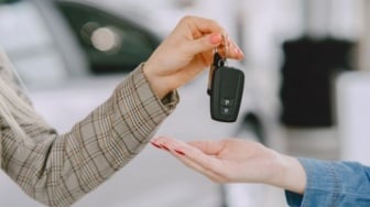 Mencari Hari Baik Beli Mobil di Bulan Mei 2025? Ini Rekomendasi Menurut Primbon Jawa