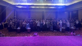 Hetifah Sjaifudian Tuntut Akses Pendidikan Setara melalui Wajib Belajar 13 Tahun di Kaltim