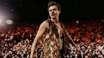 Harry Styles Kepergok di Vatikan, Saksikan Pengangkatan Paus Leo XIV?