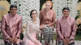 Apa Pekerjaan Dua Kakak Luna Maya? Perawakan Atletis di Nikahan sang Adik Bikin Salfok