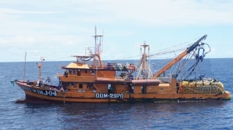 KKP Tangkap 2 Kapal Pencuri Ikan Filipina di Perairan Papua, Kerugian Negara Capai Rp50 M
