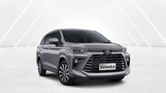 Menelusuri Jejak 'Mobil Sejuta Umat': Evolusi Toyota Avanza dari Generasi Pertama hingga Terbaru