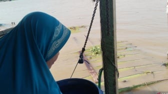 Situasi Arus Lalu Lintas Sungai Musi Pascaledakan Kapal Jukung