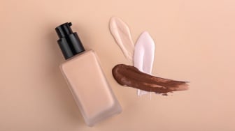 5 Rekomendasi Foundation Lokal di Bawah Rp50 Ribu, Makeup Flawless Tak Harus Mahal!