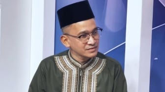 Ruben Onsu Naik Haji Jalur Apa? Baru Mualaf Langsung Berangkat Tanpa Antre dengan Biaya Rp1 M