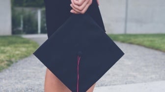 Wisuda SMA/SMP Jadi Polemik? DIY Ganti dengan Acara Perpisahan yang Lebih Bermakna
