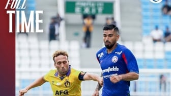 Arema FC Hancur di Kanjuruhan Dibantai Persik Kediri 3 Gol Tanpa Balas