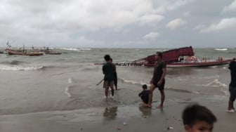 Kapal Tenggelam Usai Wisata ke Pulau Tikus Bengkulu, 7 Orang Tewas