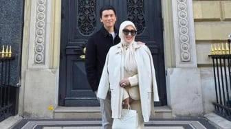 Syahrini Manja ke Reino Barack Minta Main Tenis Lagi, Ekspresi Datar Sang Suami Disorot