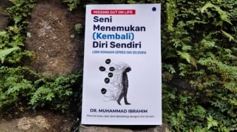 Agar yang Redup Kembali Hidup dalam Seni Menemukan Kembali Diri Sendiri