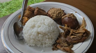 Bukan Gudeg atau Sate Klathak, Ini 7 Kuliner Ekstrem di Jogja yang Wajib Dicoba