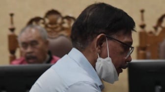 Eks Menkominfo Johnny Plate Gigit Jari! MA Tolak PK Kasus Korupsi BTS 4G