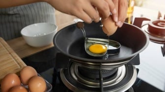 Heboh Kasus Keracunan MBG, Ini Cara Masak Telur yang Benar dan Sehat agar Bakterinya Mati