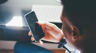 Langkah-langkah Praktis Terhindar dari Teror SMS Pinjol Ilegal