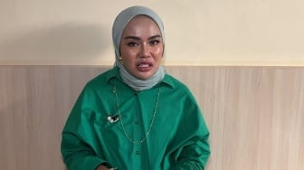 Dulu Dijemput Saat Keluar Bui, Medina Zein Merasa Berdosa Belum Jenguk Isa Zega di Penjara