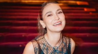 Luna Maya Cari Pasangan yang Bikin Tenang di Usia Kepala 4, Sahabatnya Membantah