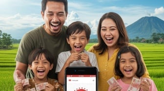Rayakan Hari Keluarga Internasional di Jakarta, Saldo Dana Kaget Ratusan Ribu Menanti!