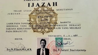 Diaspora Indonesia di Luar Negeri Siap 'Turun Tangan' Lakukan Penelitian Ilmiah Ijazah Jokowi