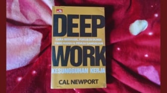 Suka Menunda? Ini 4 Tips Meraih Kesungguhan Kerja dalam Buku Deep Work