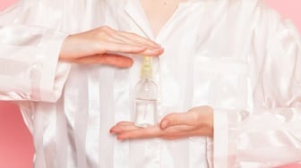 6 Rekomendasi Parfum Aroma Bedak Bayi: Cocok untuk Remaja dan Dewasa