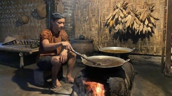 Gasblock Karangrejo Ikut Kembangkan Industri Gula Kelapa Tradisional