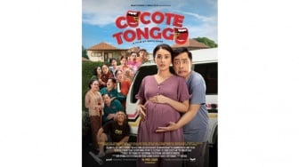 Review Film Cocote Tonggo: Yang Jualan Jamu Kesuburan tapi Nggak Subur