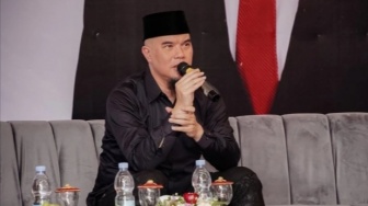 Bertemu Irwan Mussry, Ahmad Dhani Minta Maia Estianty Hadir di Acara Unduh Mantu Al Ghazali?