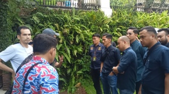 Eksekusi Rumah Sang Aktor Kembali Digelar Hari Ini, Atalarik Syach dan Pihak Dede Tasno Cekcok