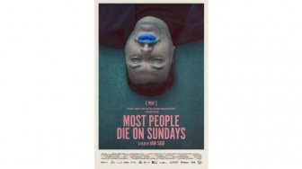 Review Film Most People Die on Sundays: Potret Keluarga dan Luka Batin