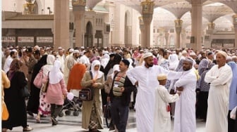Terpisah dari Rombongan Haji Saat di Madinah? Ini Cara Cepat Agar Tetap Aman