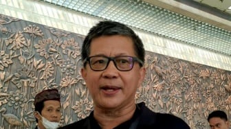 CEK FAKTA: Rocky Gerung Ditangkap dan Divonis 20 Tahun Penjara Mei 2025, Benarkah?