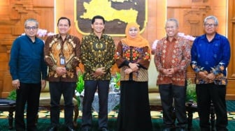 Demi Tingkatkan Kualitas SDM, Gubernur Khofifah Siapkan Asrama bagi Mahasiswa ITS Jalur KIP Kuliah