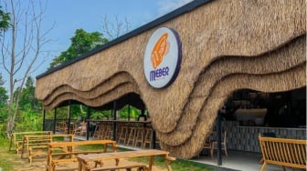 Mieber Restaurant and Cafe, Rekomendasi Kuliner Estetik dengan View Gunung di Trawas