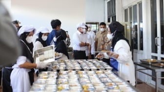 Kritik Wacana Asuransi MBG, Ekonom dan Pakar Kebijakan Publik UPN: Bukan Solusi Jangka Panjang!