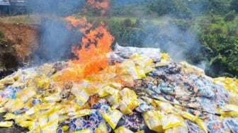 Geger! Ribuan Permen Anak Berlabel Halal Ternyata Mengandung Babi, Dimusnahkan di Samarinda