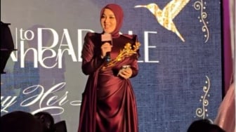 Apa Itu Listen to Her Parole? Disebut Syahrini saat Terima Penghargaan dari UNESCO