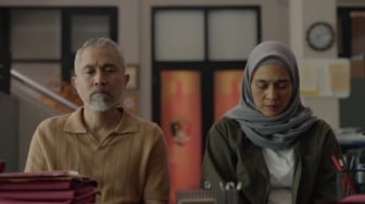 Sinopsis Mungkin Kita Perlu Waktu, Upaya Sebuah Keluarga Lewati Duka
