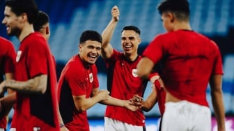 Ragnar Oratmangoen Cedera atau Sakit? Ini Penjelasan FCV Dender