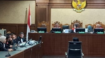 Suap Hakim Demi Bebaskan Putranya, Ibunda Ronald Tannur Pede Ngaku Tak Bersalah