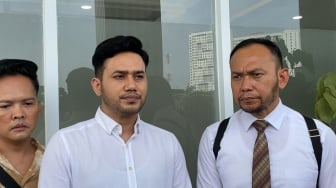 Qemil Zain Bantah Ogah Temui Della Puspita Karena Tak Punya BPKB: Mobilnya Masih Kredit!