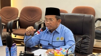 Suami-Istri dan Anak-Orang Tua Terpisah di Makkah? Ini Solusi PPIH Arab Saudi
