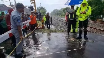 Kronologi Kecelakan Maut di Perlintasan Magetan: 7 Kendaraan Tertabrak Kereta Api, 4 Meninggal