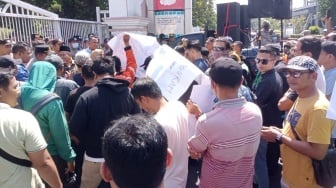 Driver Ojol di Mataram Tahu Ada Demo, Ogah Ikut Tapi Orderan Malah Sepi