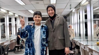 Jirayut Bertemu Megawati Hangestri, Rela Jinjit Demi Foto Bareng