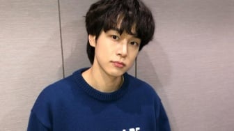 Cozy Look untuk Daily Style? Coba 4 Ide Outfit Trendy ala Kang You Seok Ini