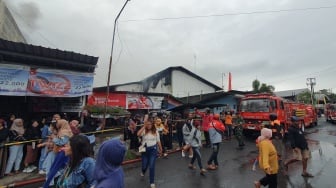 Kebakaran Hebat Hancurkan Pabrik Garmen, Disnaker Sebut 1.600 Pekerja Dirumahkan