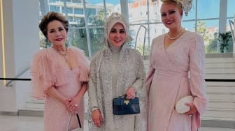 Beda Kekayaan Dewi Soekarno vs Syahrini, Kompak Raih Penghargaan di Cannes 2025