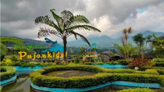 Cafe Sawah Pujon Kidul: Oase Pedesaan dengan Pemandangan Memukau di Malang