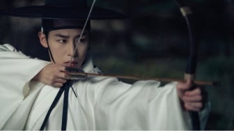 Ungkit Karina Saat Promosi Drama, Lee Jae Wook Tuai Pro-Kontra Penggemar